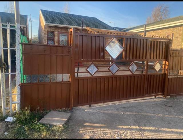 2 BEDROOM HOUSE FOR SALE IN WESTBOURNE